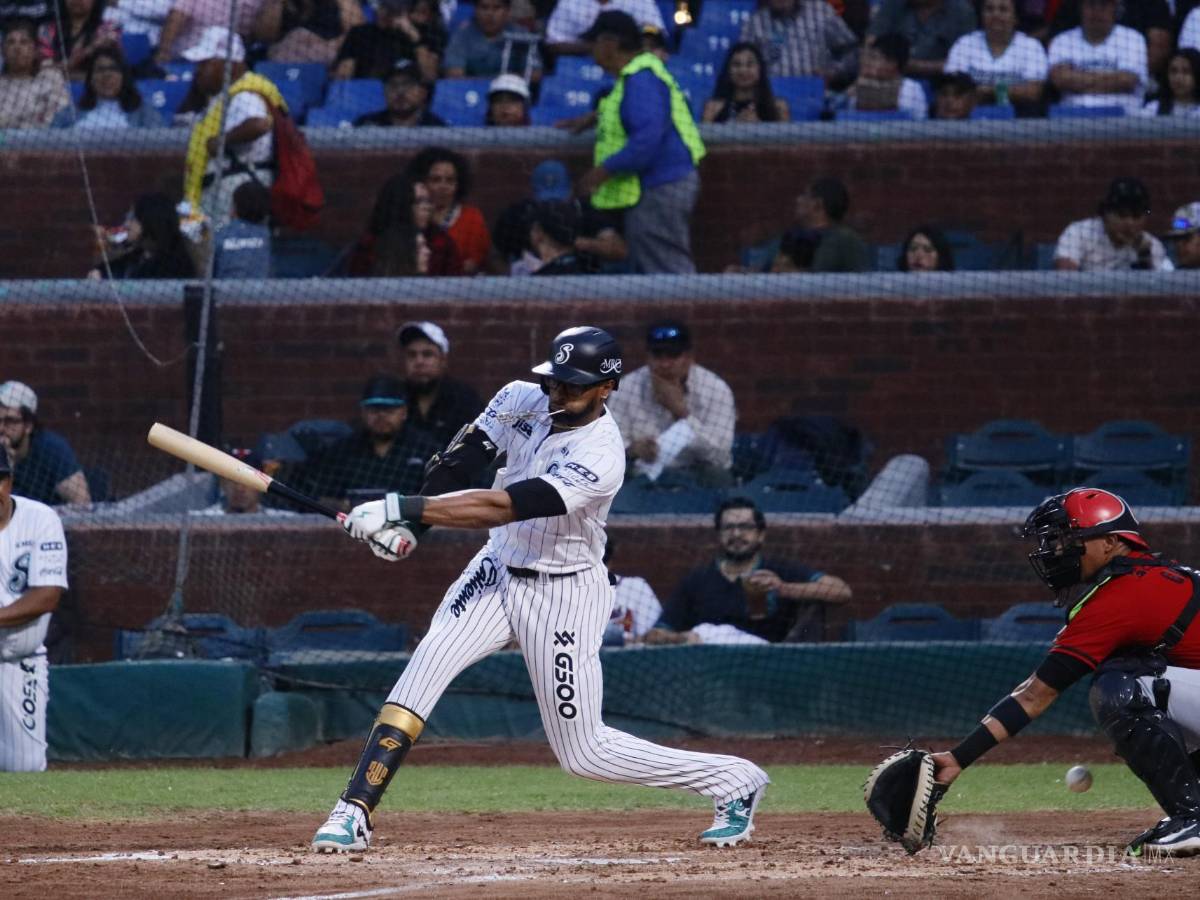 $!Batazos constantes fue lo que metió el Dragón del Norte en el duelo.