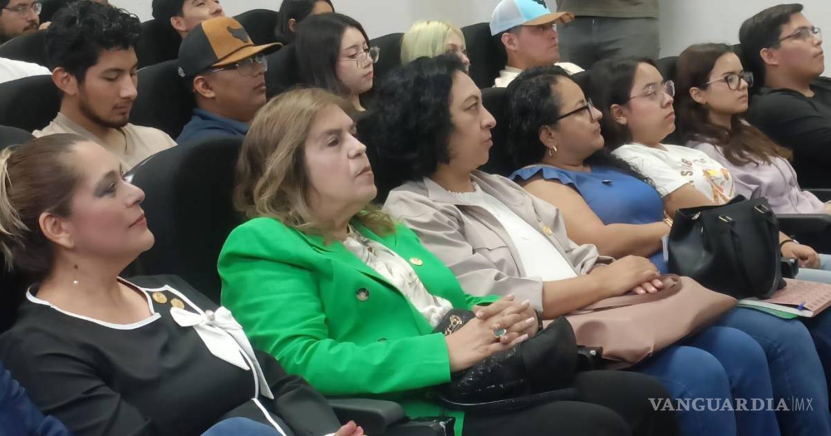 Acerca AMPI herramientas de emprendimiento y finanzas a jóvenes estudiantes en Piedras Negras