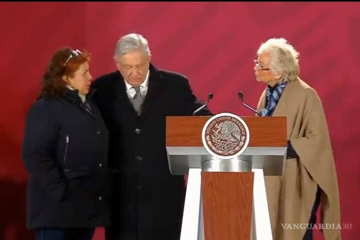 $!Viuda de Javier Valdez exige justicia frente a AMLO y pide se de con los responsables