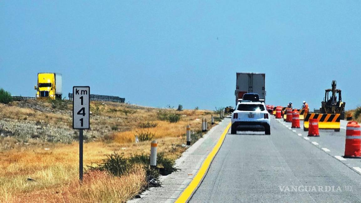 Conductores que viajan por Autopista a Nuevo Laredo sufren por delincuencia y reparación de obras