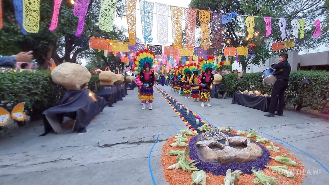 Saltillo: Alumnos de la UAdeC hacen gala de su talento en el Tercer Festival de los Muertos