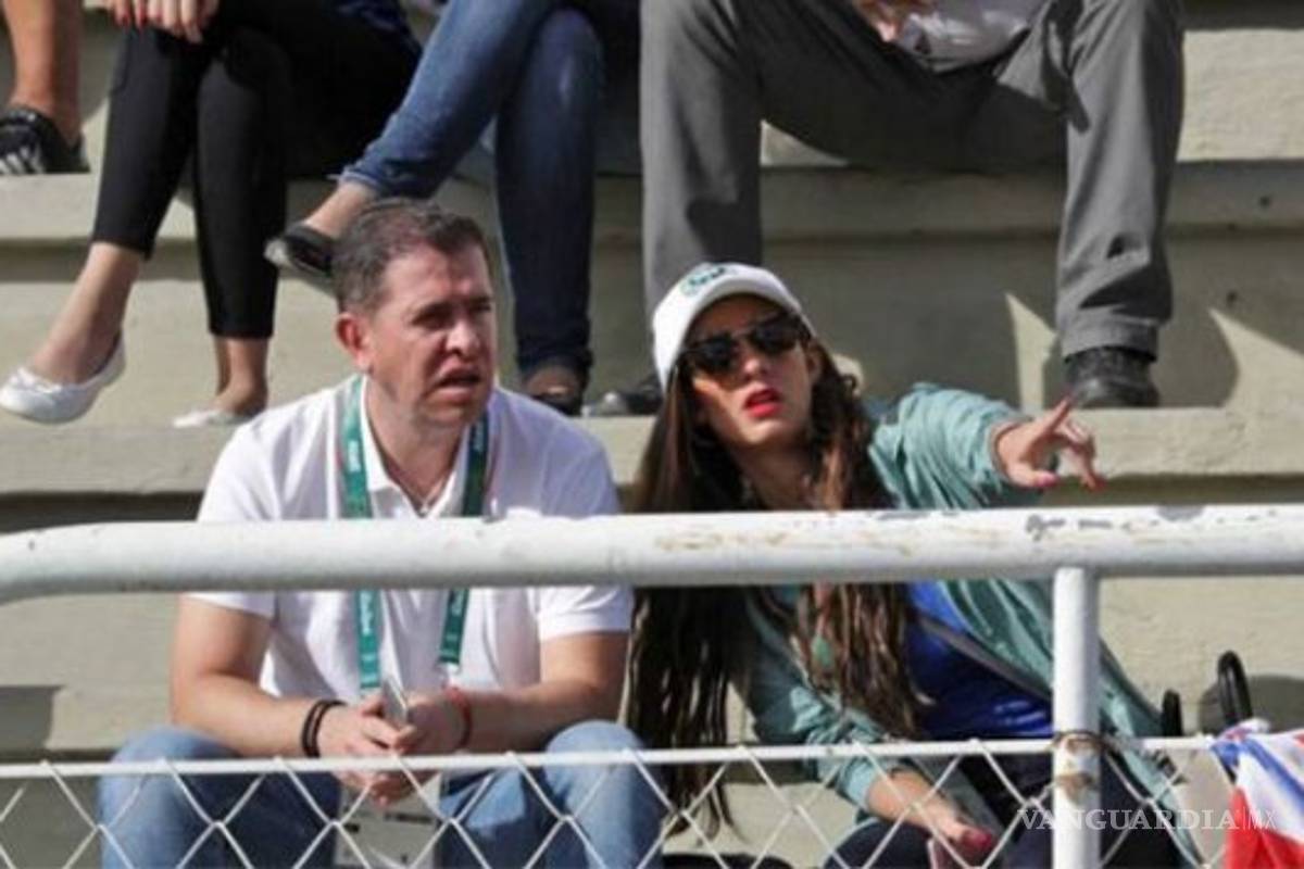 $!¿Con quién baila Enrique Peña Nieto y que no es su novia Tania Ruiz?