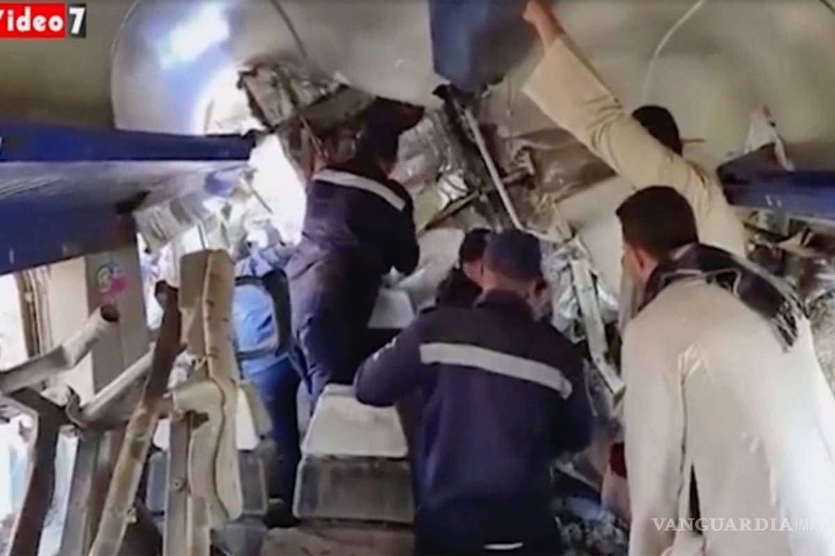 $!Choque de dos trenes deja al menos 32 muertos y 66 heridos en Egipto