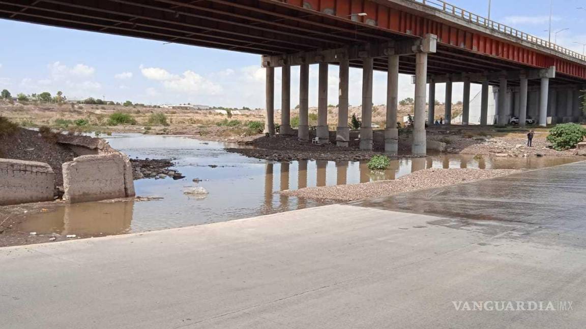Torreón: cierran vialidad en el vado del Río Nazas por presencia de agua