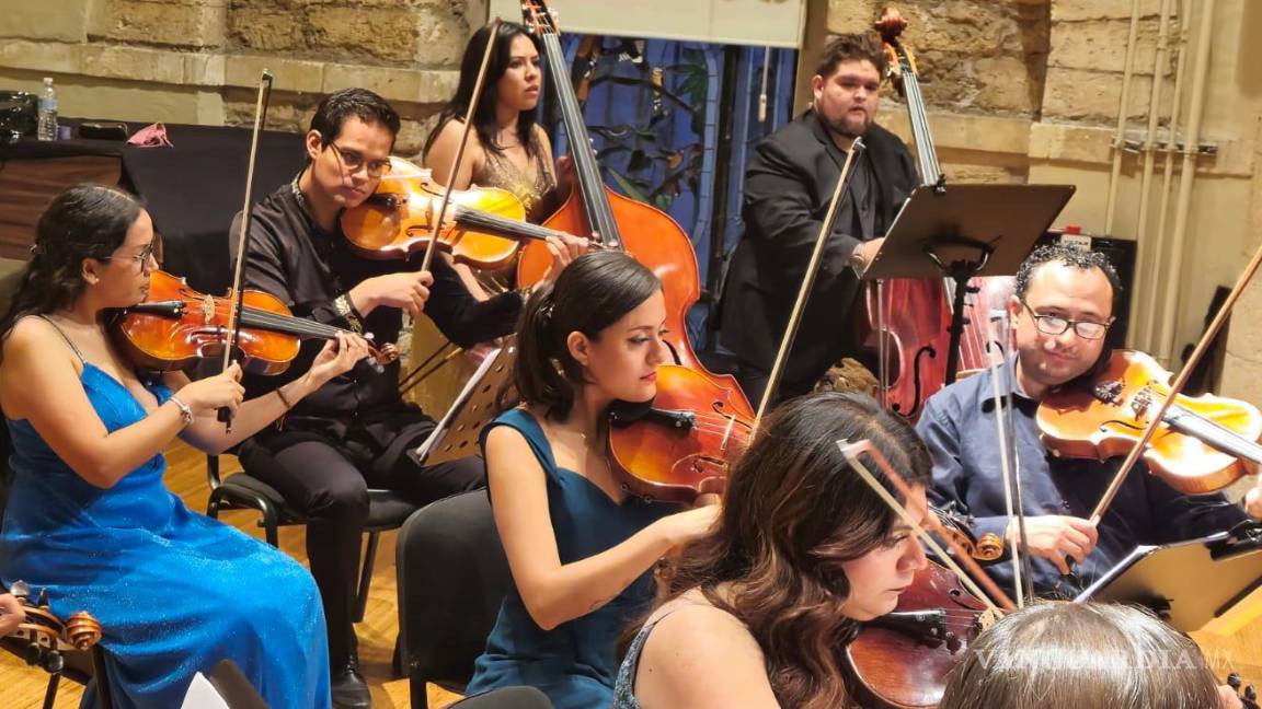 $!La Orquesta Metropolitana de Saltillo, integrada por jóvenes músicos, celebra su primer aniversario consolidada como referente artístico en la ciudad.