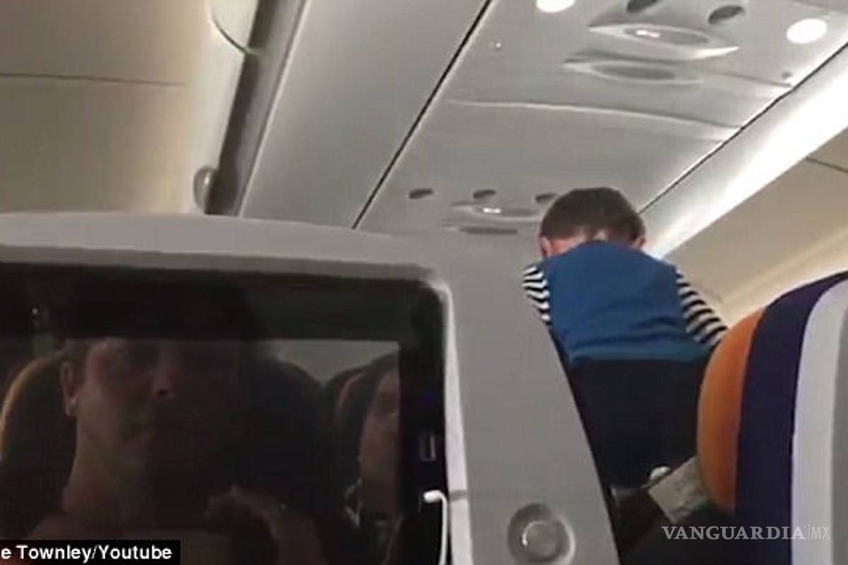 'Niño endemoniado' no para de gritar durante vuelo de 8 horas