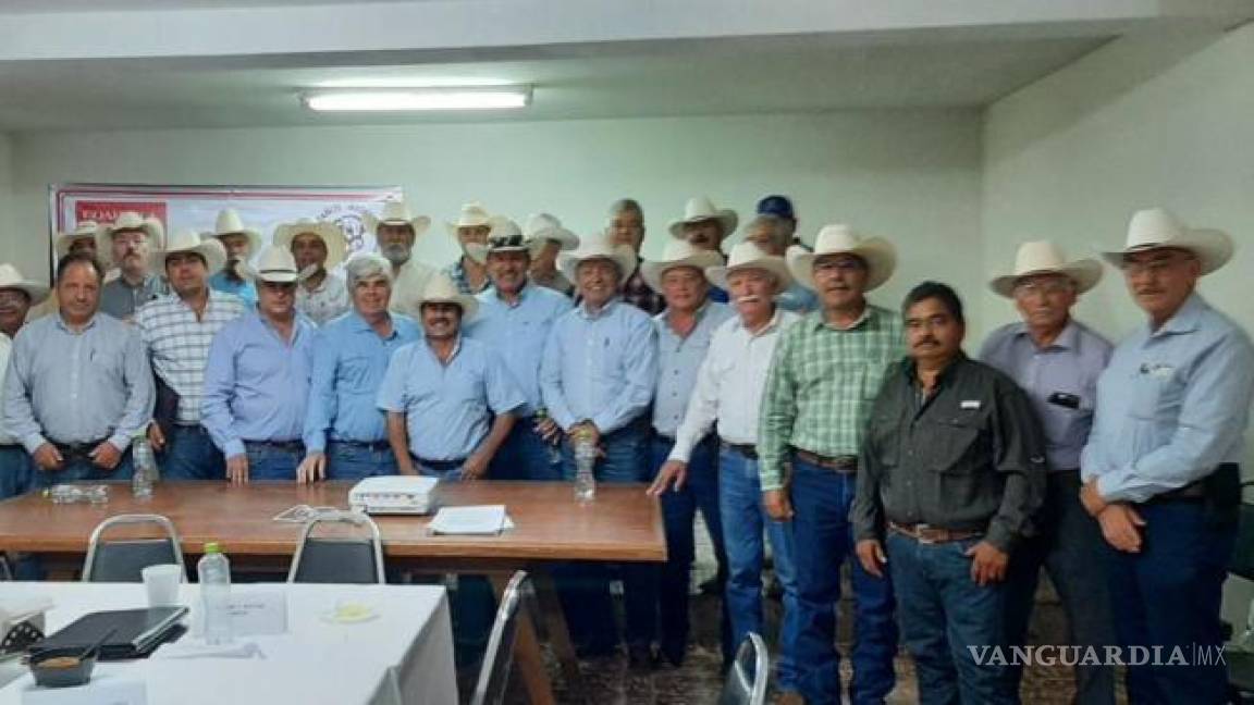 $!Durante la reunión de consejo se discutió la problemática que enfrenta el sector ganadero y los retos que tiene el sector en Coahuila como estado fronterizo.