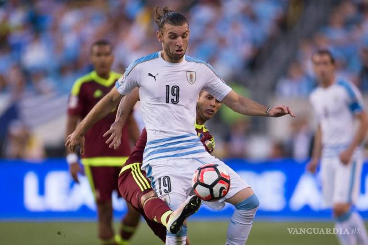 Seleccionado uruguayo a punto de llegar a Pumas