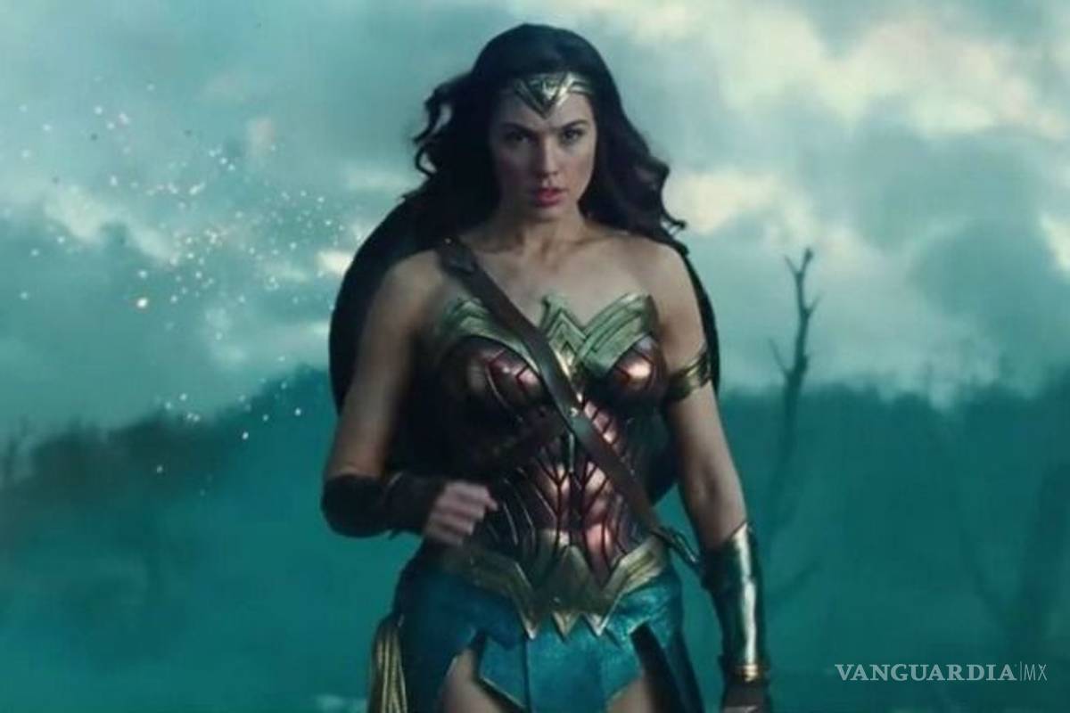 Cinemex sube meme de &quot;Mujer luchona&quot; y lo tunden en redes