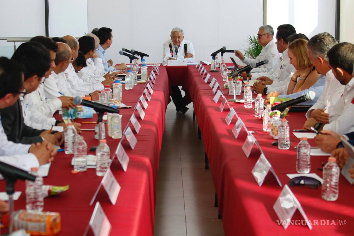 Promete AMLO dejar al 100% el sistema de Salud