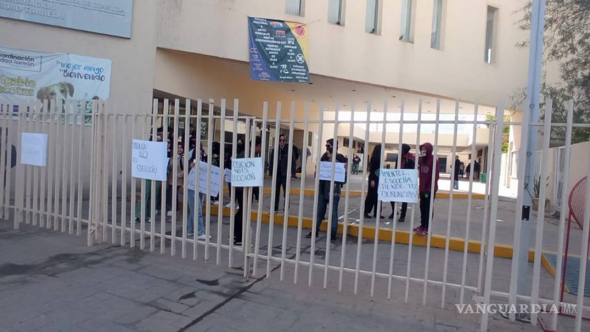 También en Torreón se manifiestan alumnos de la UAdeC y amenazan con boicotear las elecciones