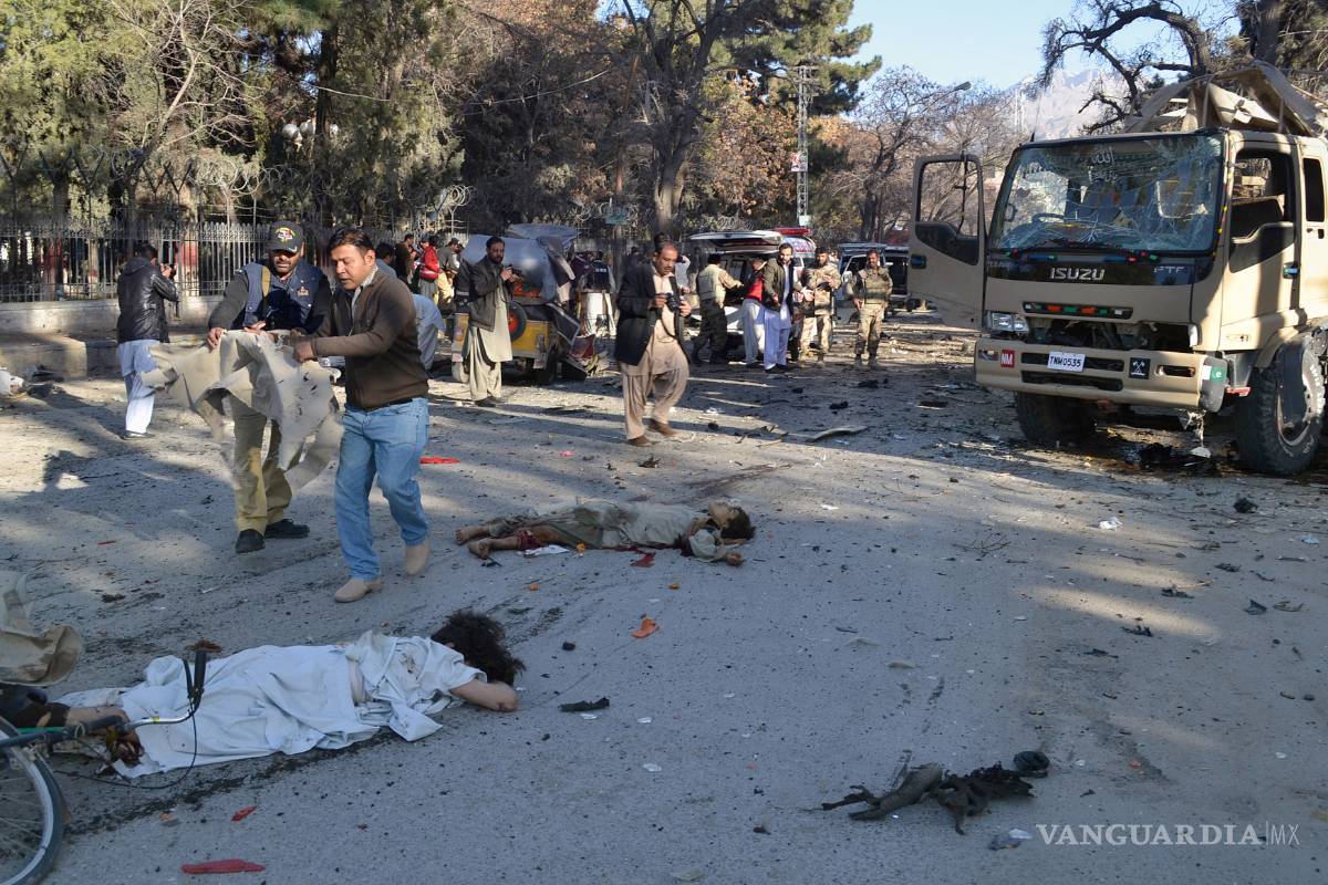 Al menos nueve muertos y 35 heridos en un atentado con bomba en Pakistán