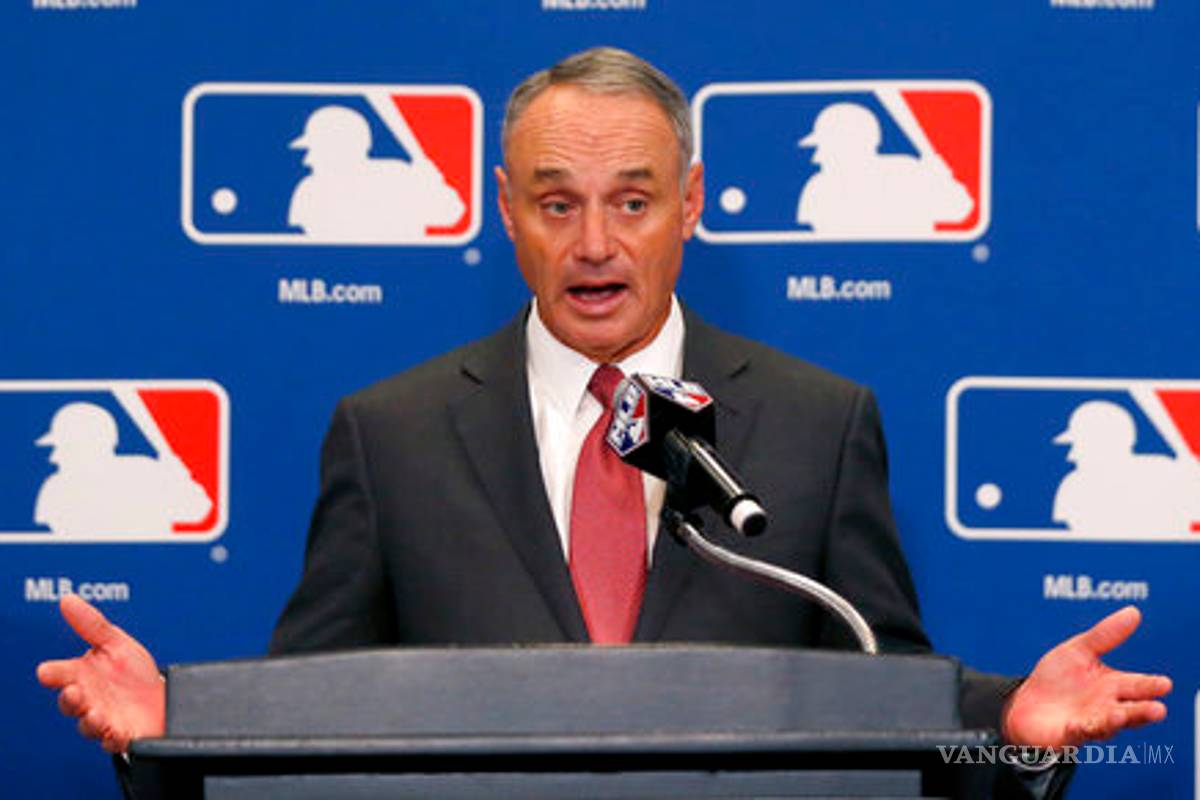 MLB busca maneras para acelerar los partidos