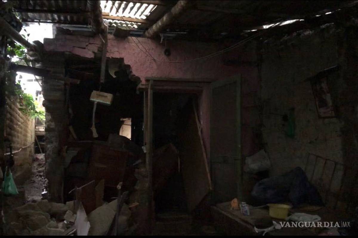 Pierde anciano de 92 años su vivienda en Saltillo por las lluvias