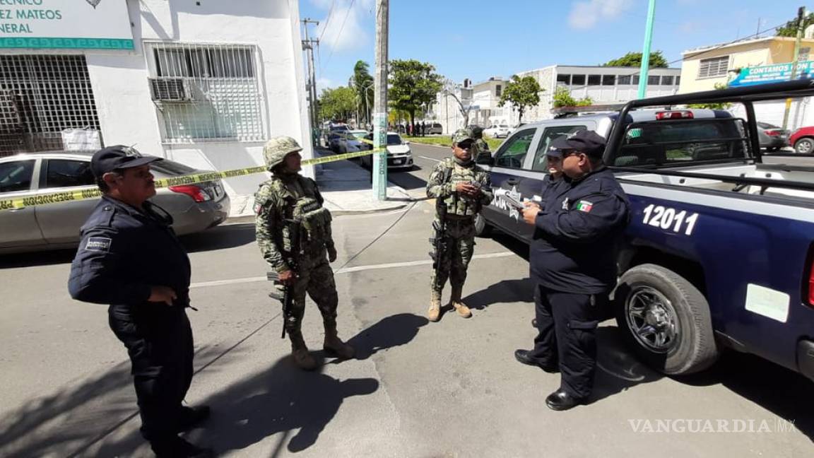 Estalla paquete bomba en Colegio de Bachilleres en Quintana Roo
