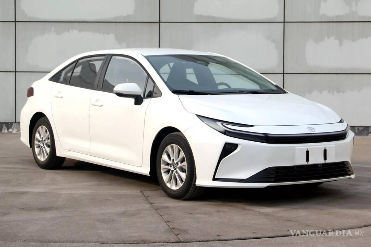 Toyota Corolla 2026: evolución discreta con alma híbrida