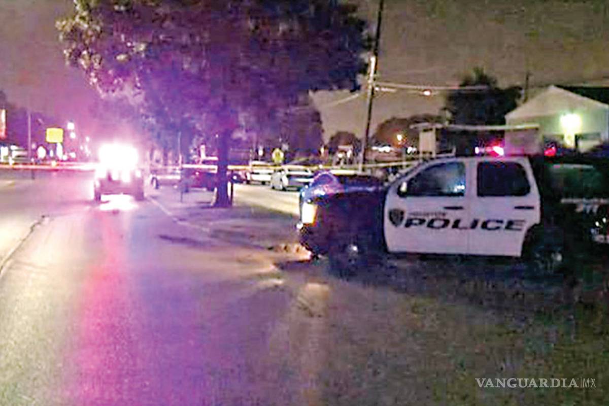 Policías matan a afroamericano armado en Texas