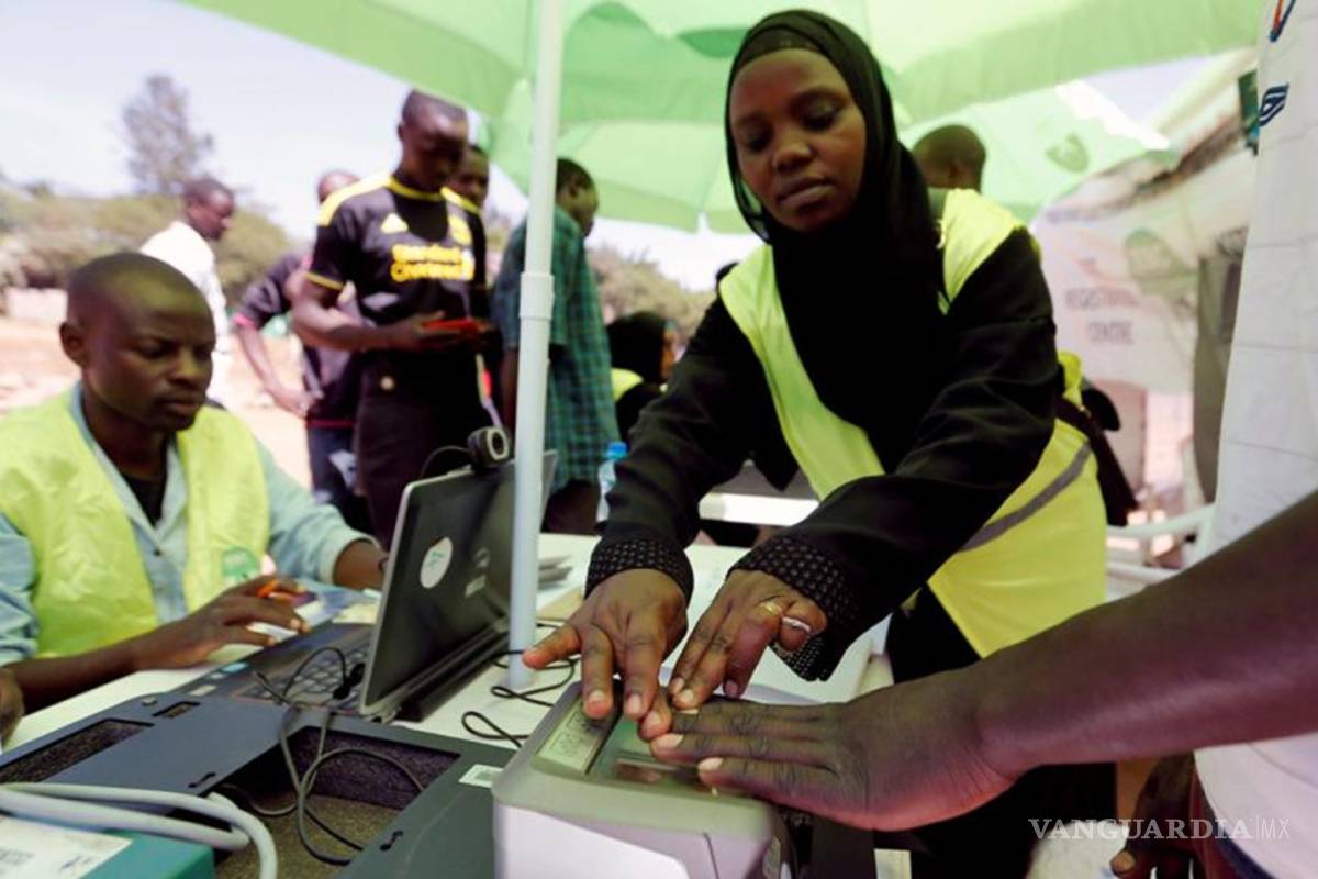 Kenianas aplican ‘Lisístrata’ para incentivar el voto