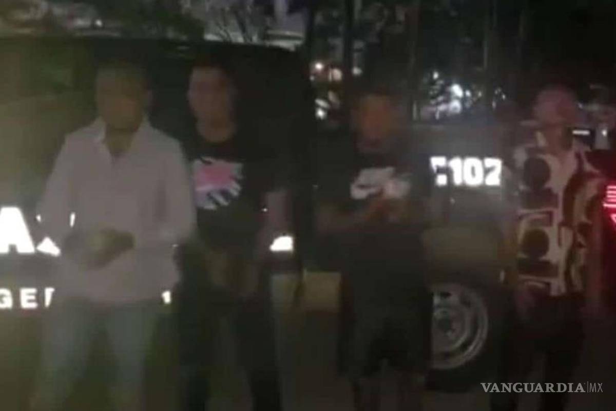 Policías de Nuevo León obligan a bailar 'Un violador en tu camino' a presuntos detenidos (video)