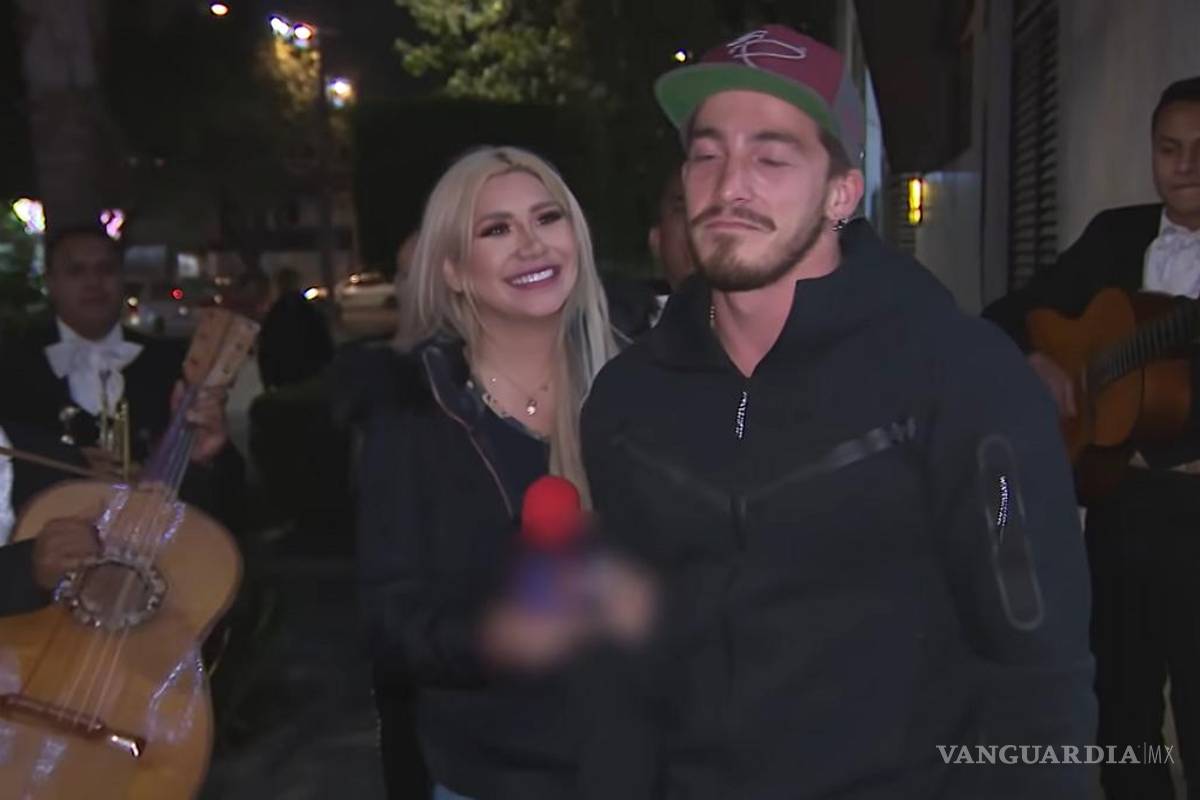 Aristeo Cázares ‘batea’ a la Bebeshita... le lleva serenata y este la rechaza (video)