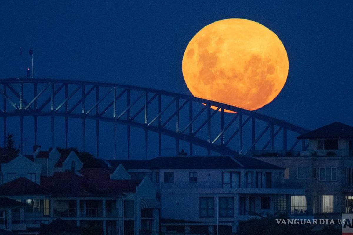 Jugo Naranja: ¿Austeridad provocó colapso del metro?