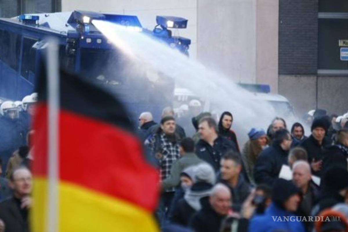 Ultraderechistas alemanes causan disturbios durante una marcha islamófoba