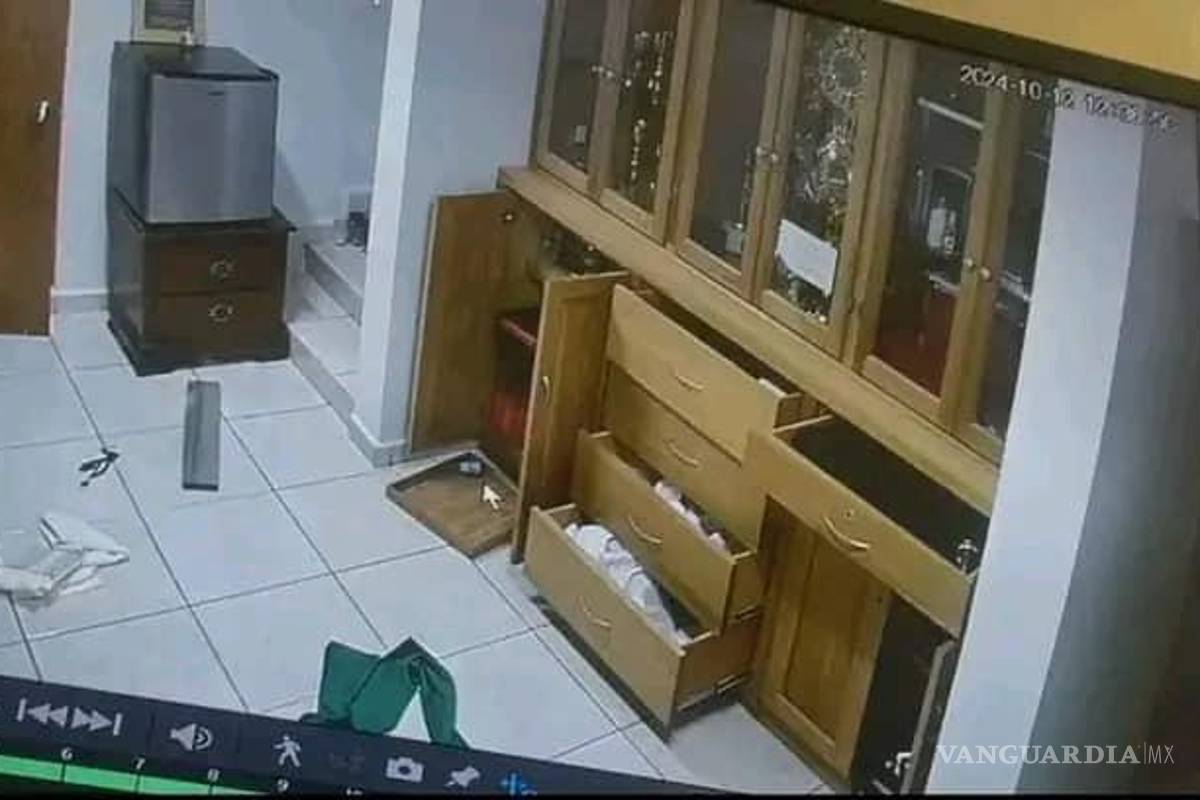 Roban cámaras, ropa sacerdotal y consumen vino de consagración en iglesia de Piedras Negras
