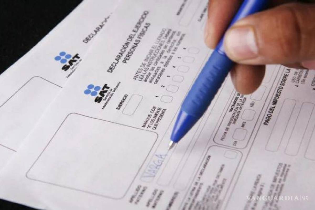 El SAT aplica ‘madruguete’ y cambia requisitos para declaración