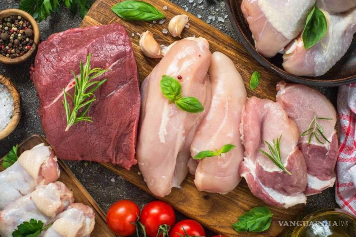 Aplicará Sheinbaum sanciones a EU por dumping en pollo y cerdo