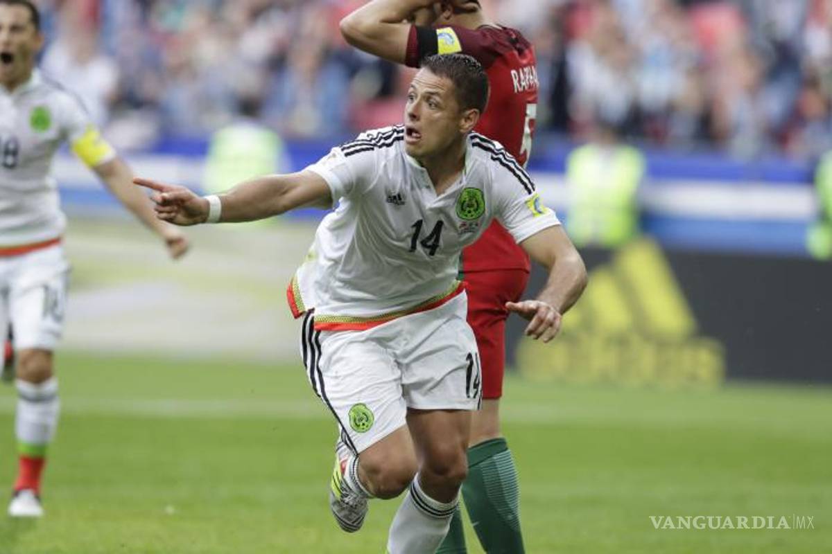 Mhoni Vidente predice la boda de 'Chicharito'