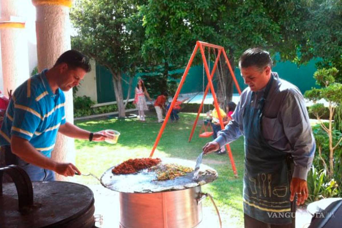 Se ha dado en reuniones 65% de casos de COVID-19 en Coahuila, revelan entrevistas a personas infectadas