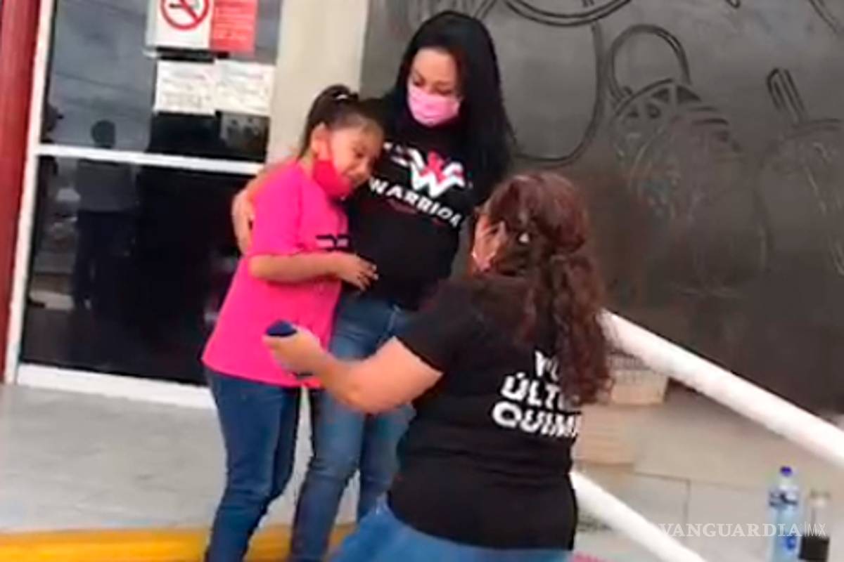 Celebra con mariachi y caravana pequeña de Saltillo que vence a la leucemia