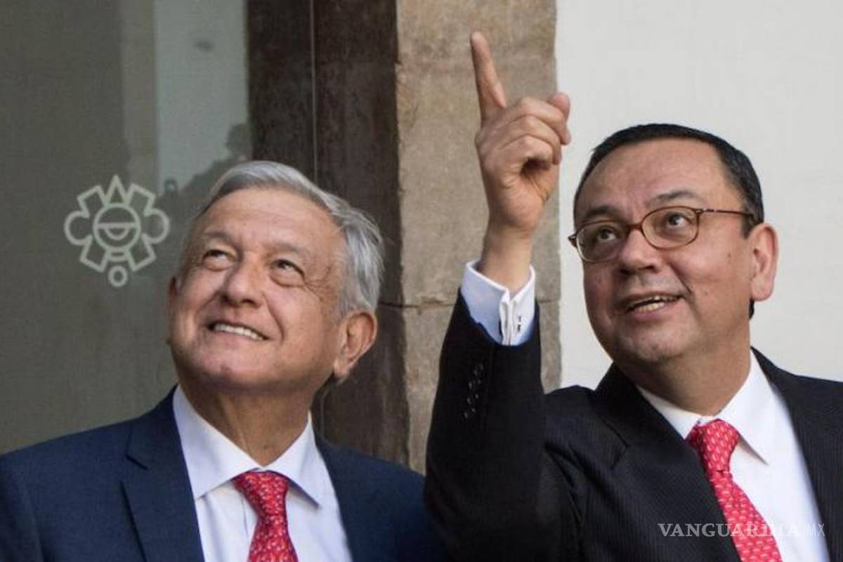 Germán Martínez, senador de Morena, llama 'lambiscones' a los que dicen sí a todo a AMLO