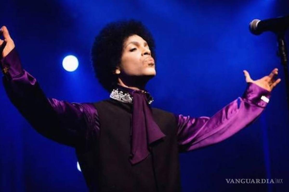 Prince se une a cancelaciones de conciertos tras atentados en París