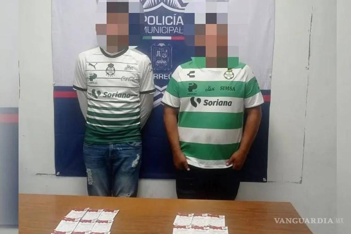 Detienen a dos por venta de boletos falsos y amenazas a policías en Torreón