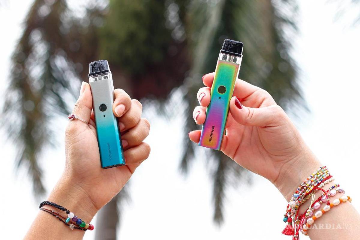 Cofepris pide denunciar la venta ilegal de vapeadores y cigarrillos electrónicos