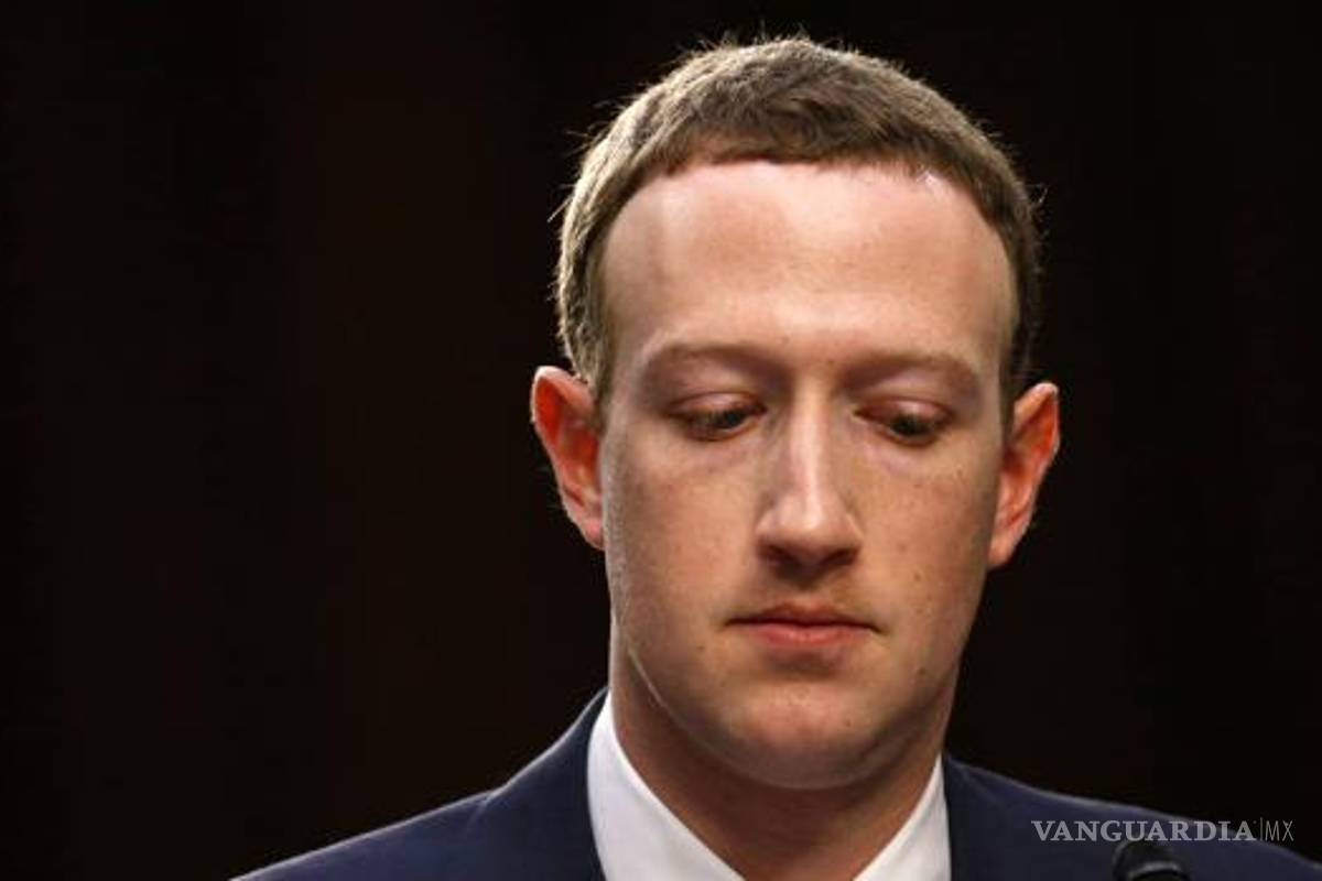 Zuckerberg pierde 7 mil mdd en horas tras denuncia y caída de Whatsapp, Facebook e Instagram