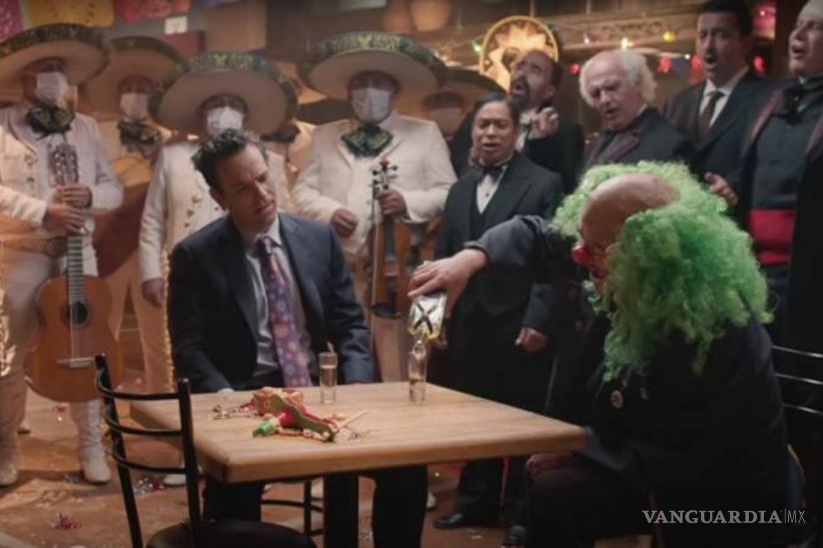 'Criticar a AMLO es traicionar a la patria'... Brozo y Loret de Mola arremeten contra López Obrador