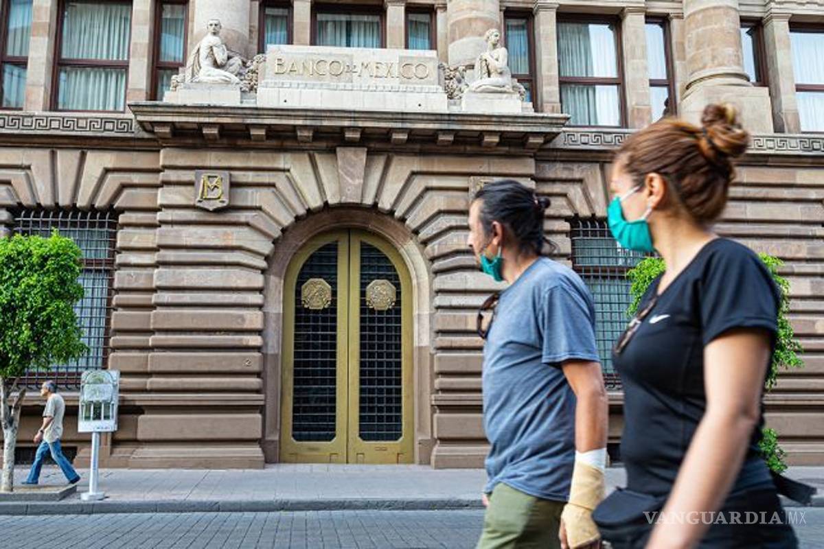 Especialistas prevén caída de 8.97% del PIB de México en 2020 y desplome de 17.94% en 2T: encuesta Banxico