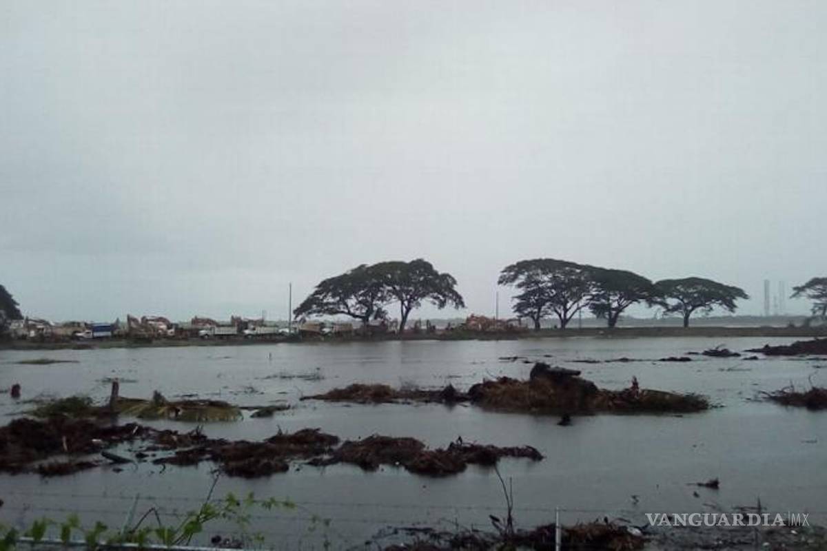 Se inundan terrenos donde se construye la refinería de Dos Bocas