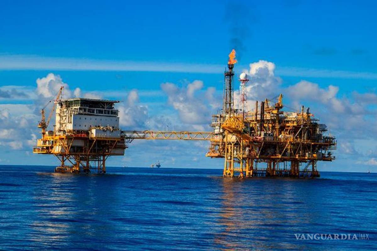 Precios del petróleo suben más de 4% tras muerte del general Soleimani en Irak