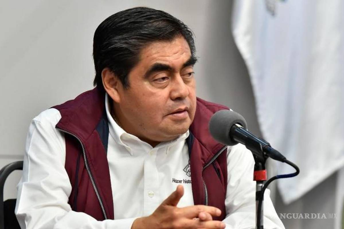 En graves problemas de salud Miguel Barbosa y su secretaria de Economía se aprovecha...