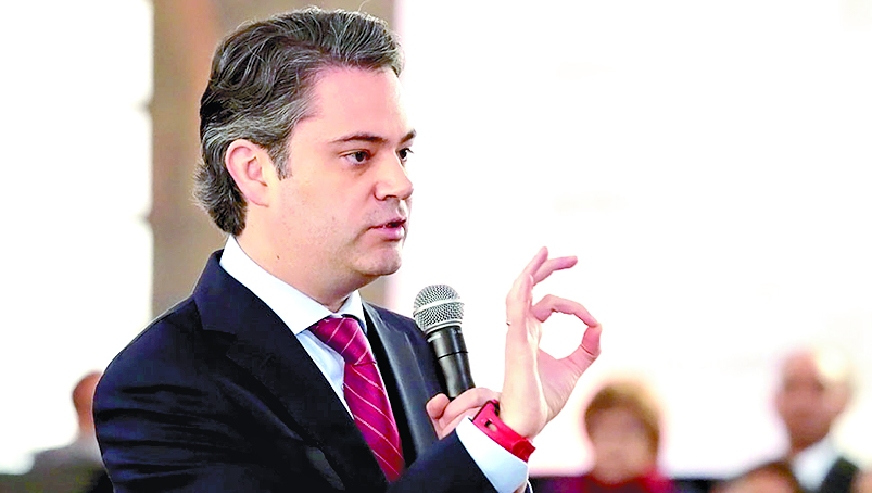 Nuño planea fortalecer las escuelas normales