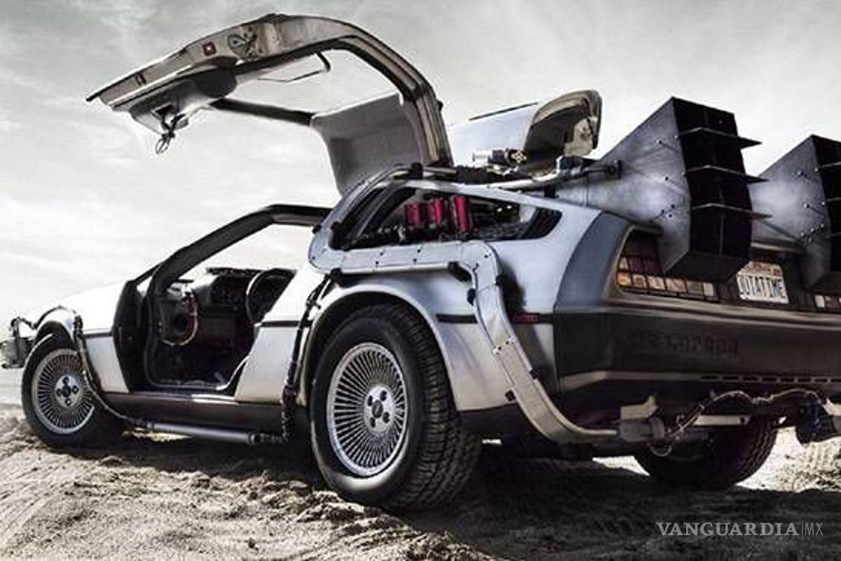 $!70 años de Porsche; dar 'voz' al Delorean, hasta tractores, 10 anécdotas en su legendaria historia