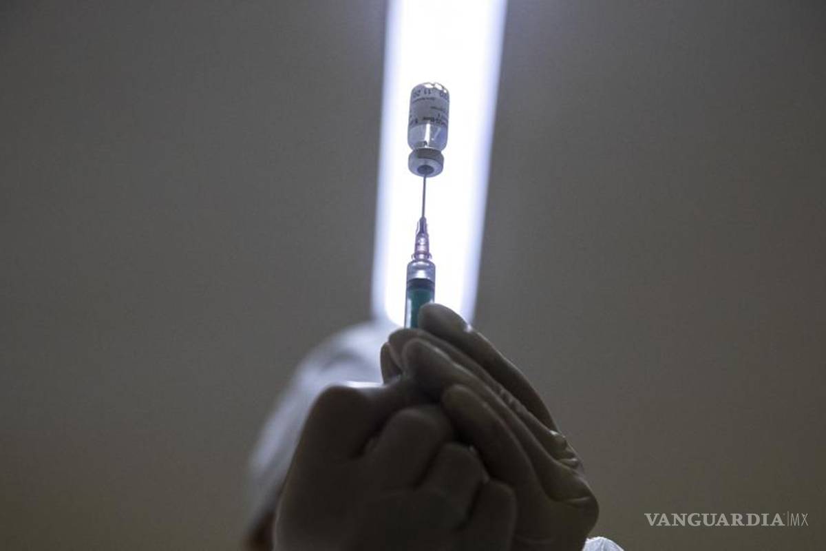 Hay fraudes con vacuna contra COVID, advierte Salud