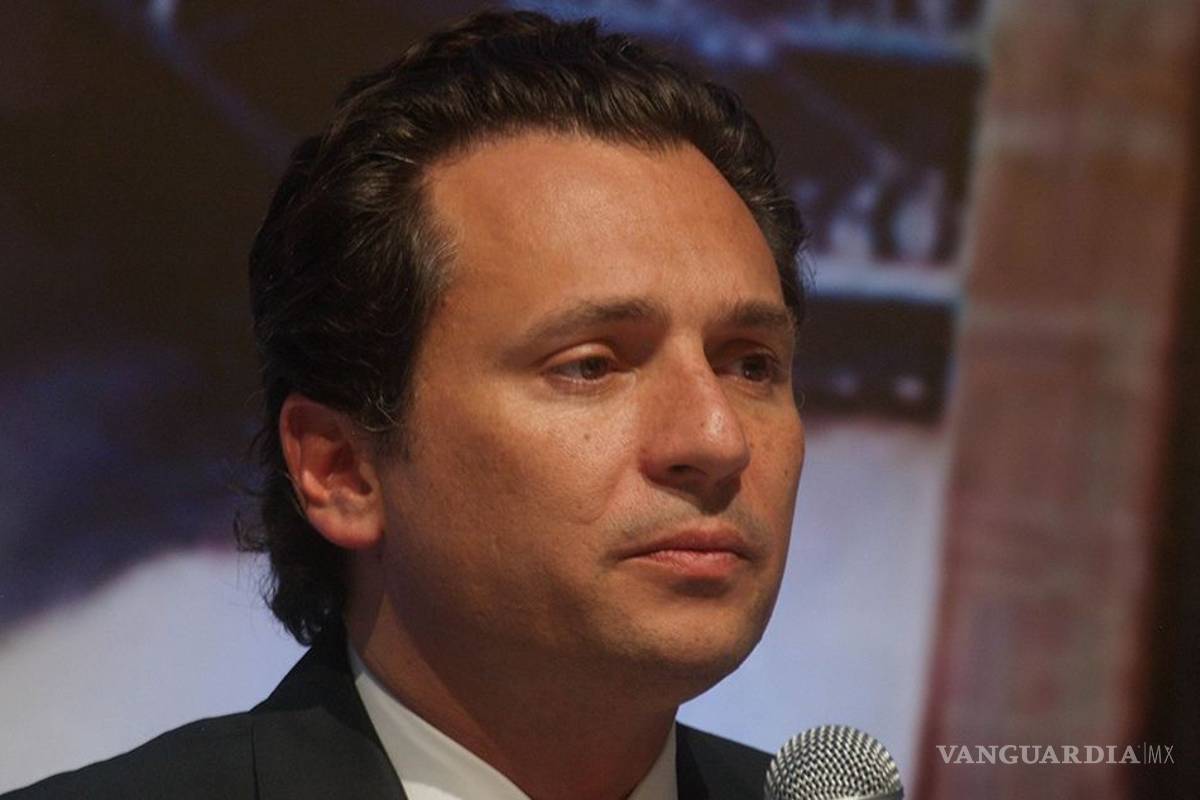 Ex colaboradores de Emilio Lozoya participaron en mega obra de AMLO