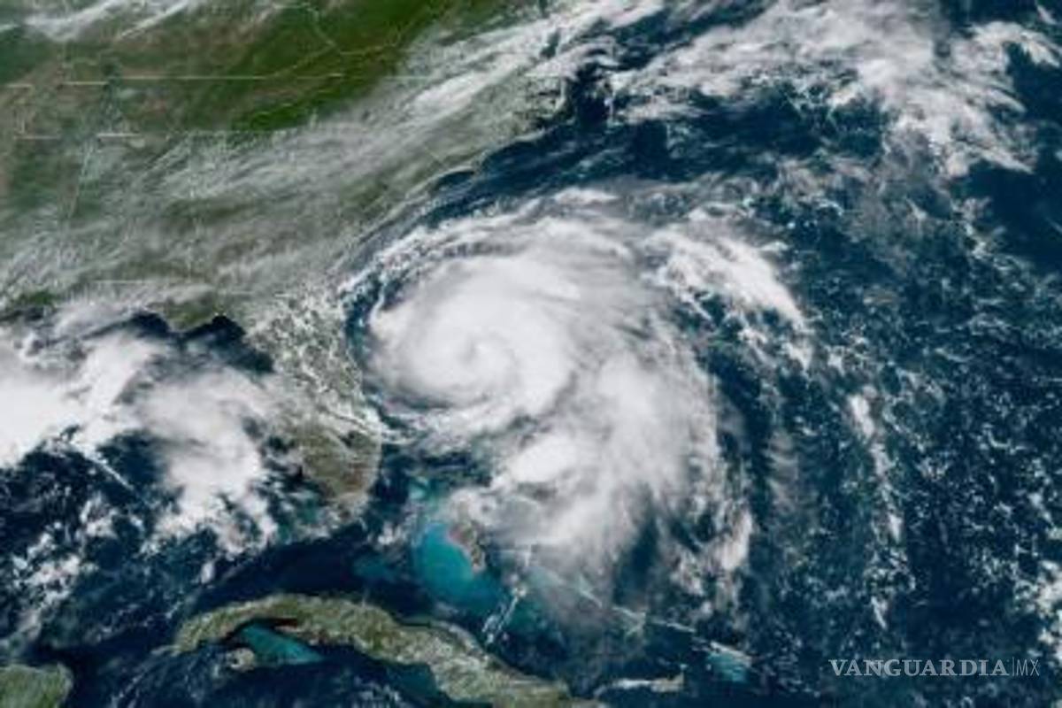 Huracán 'Humberto' ya es categoría 2... se dirige a las Bermudas