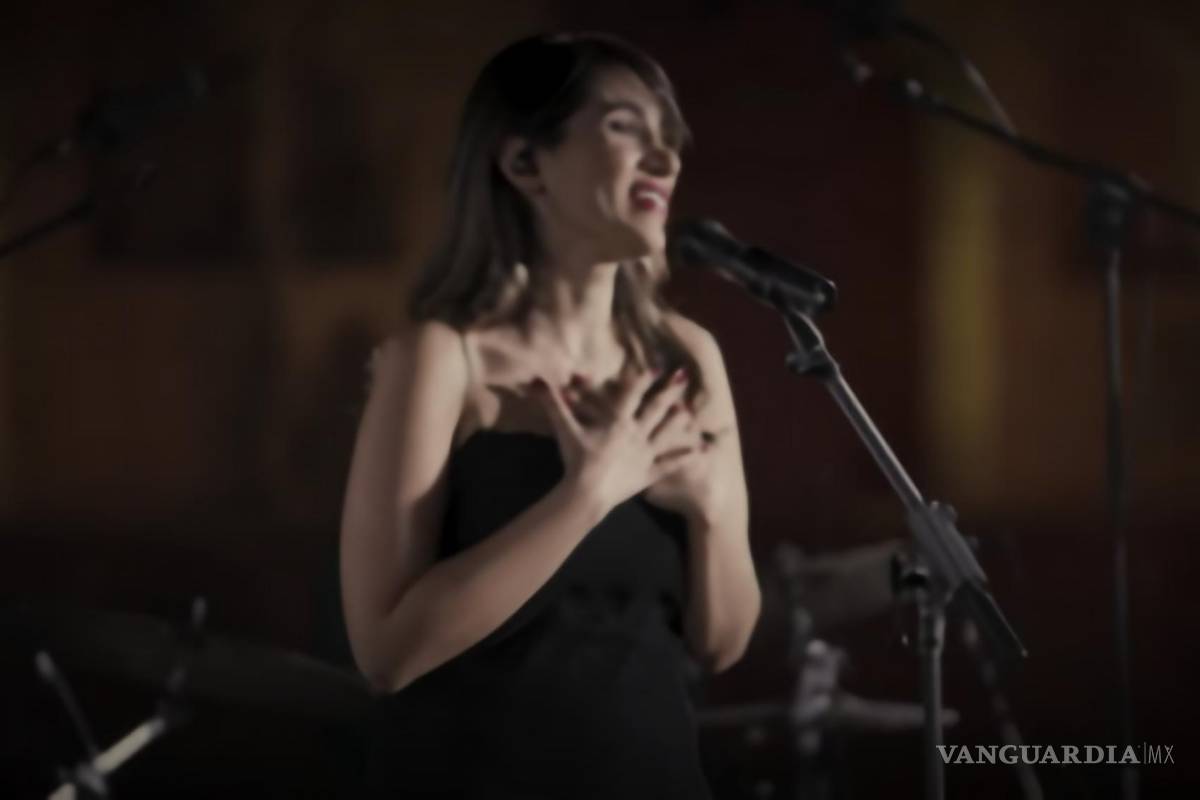 ¿Quién es Parastoo Ahmadi, la cantante que desafía a la República Islámica de Irán?