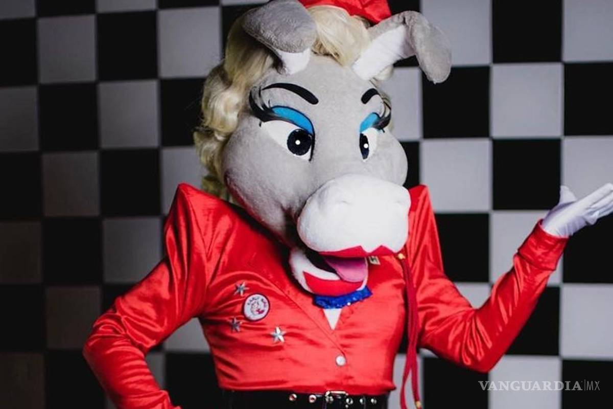 ¡Nos la hicieron! Momo Guzmán anuncia su retiro del personaje Burrita Burrona