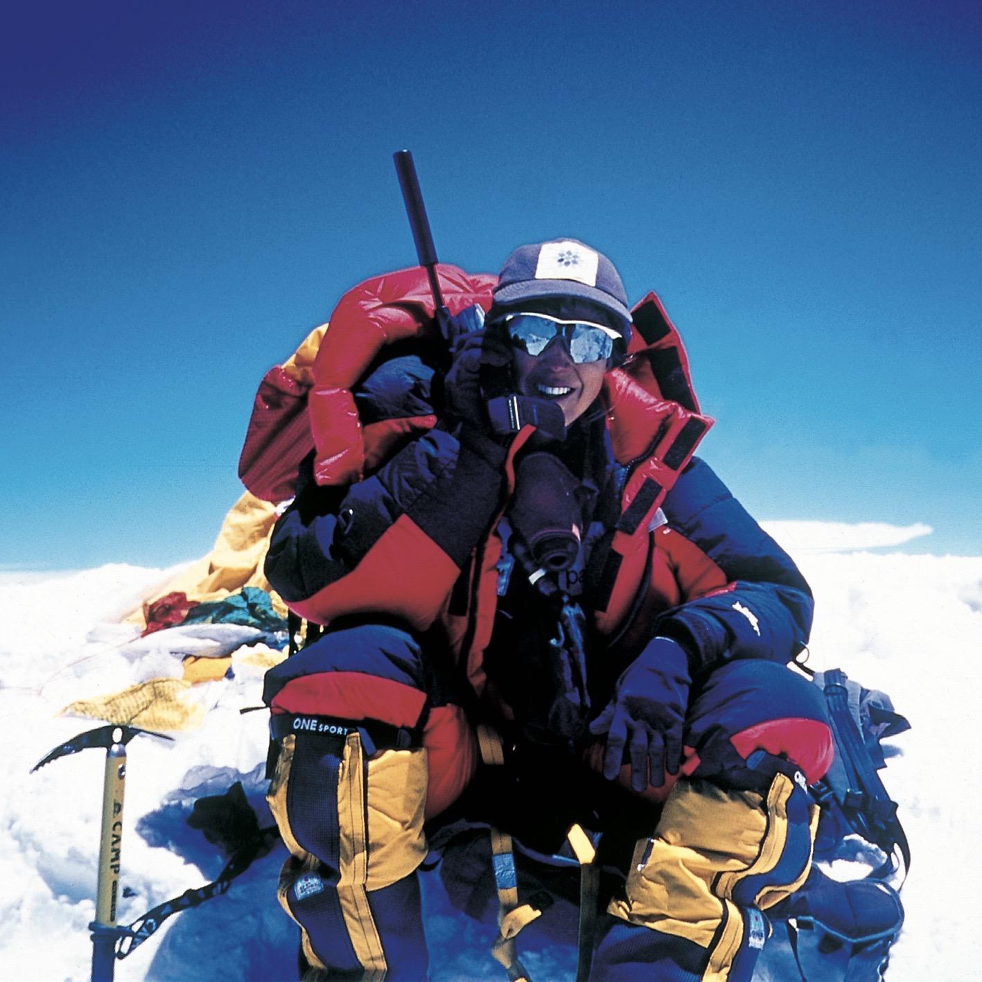 $!“El Everest no solo me mostró la curvatura de la Tierra, sino una nueva perspectiva de la vida. Estos 25 años han sido de constantes aprendizajes y de compartir la cumbre,” nos cuenta Karla, recordando su gratitud y bendiciones.